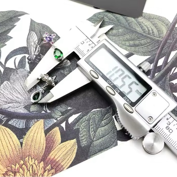 NWOT Green Drop With Purple Star earrings, Sterling silver - Picture 5 of 7